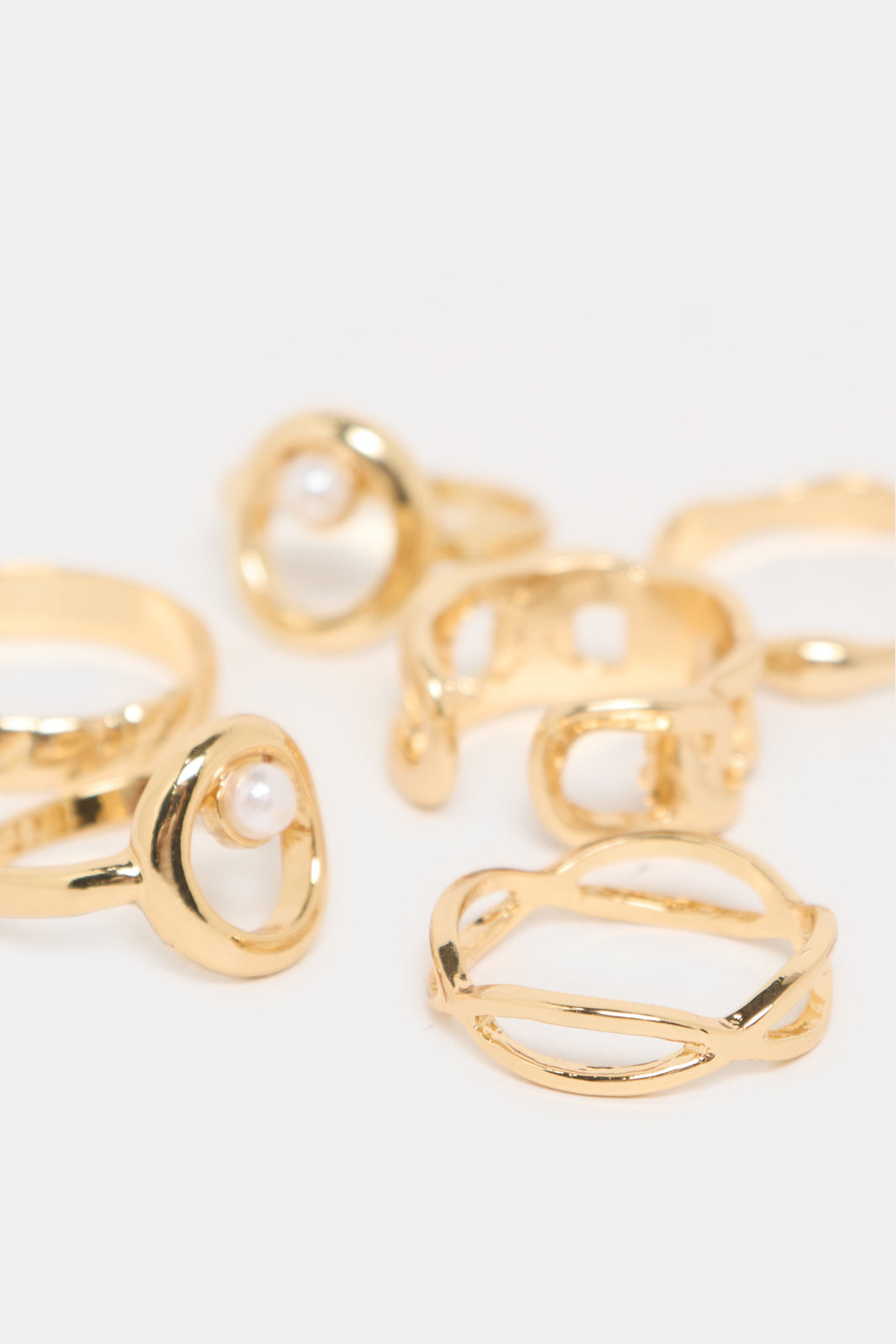 Women Gold Embellished Rings (6 Piece)