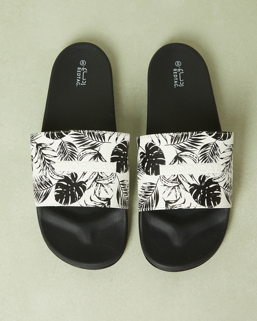 Men Black And White Printed Slide