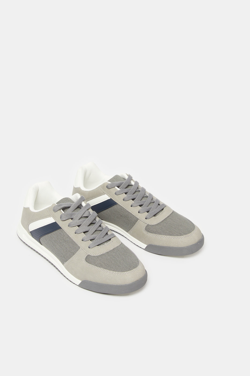 Men Grey Stripped Sneaker