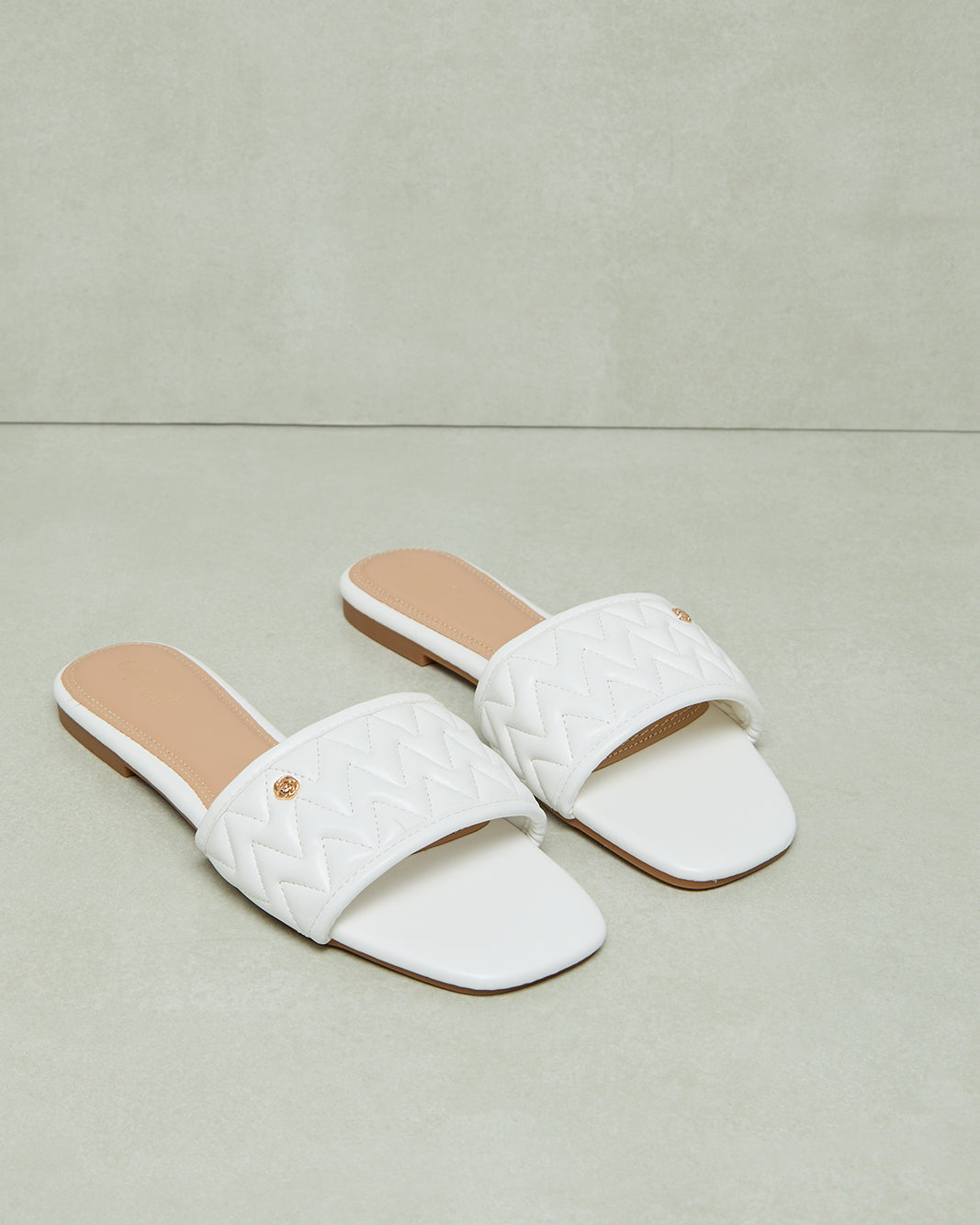 Women White Quilted Mule