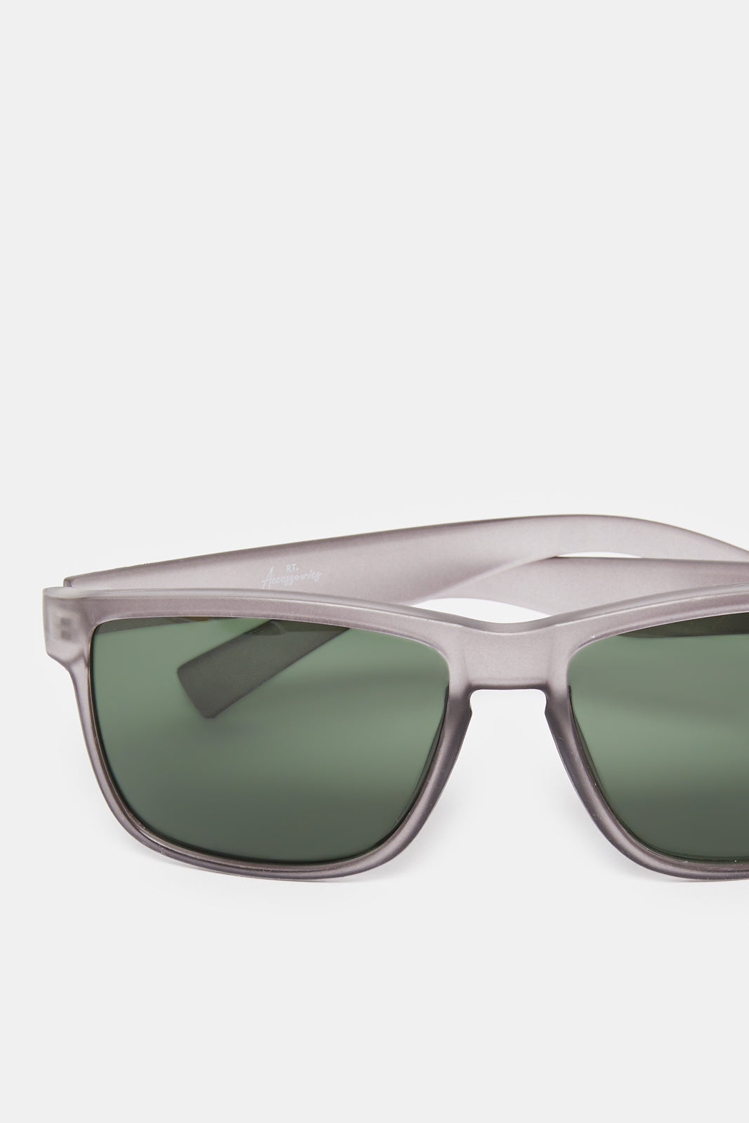 Men Grey Wayfarer Sunglasses