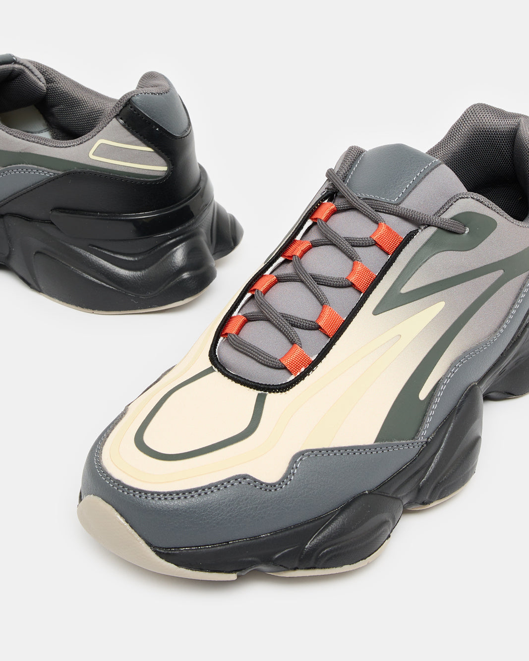 Men Assorted Color Block Trainer