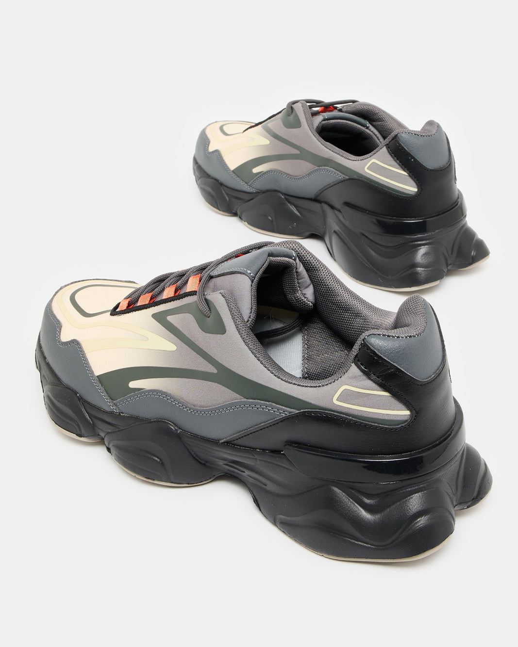 Men Assorted Color Block Trainer