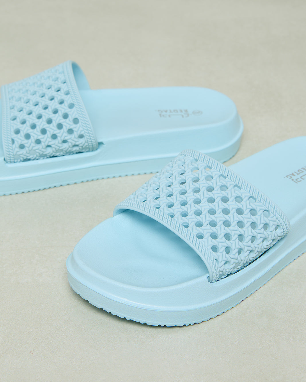 Women Blue Textured Slide