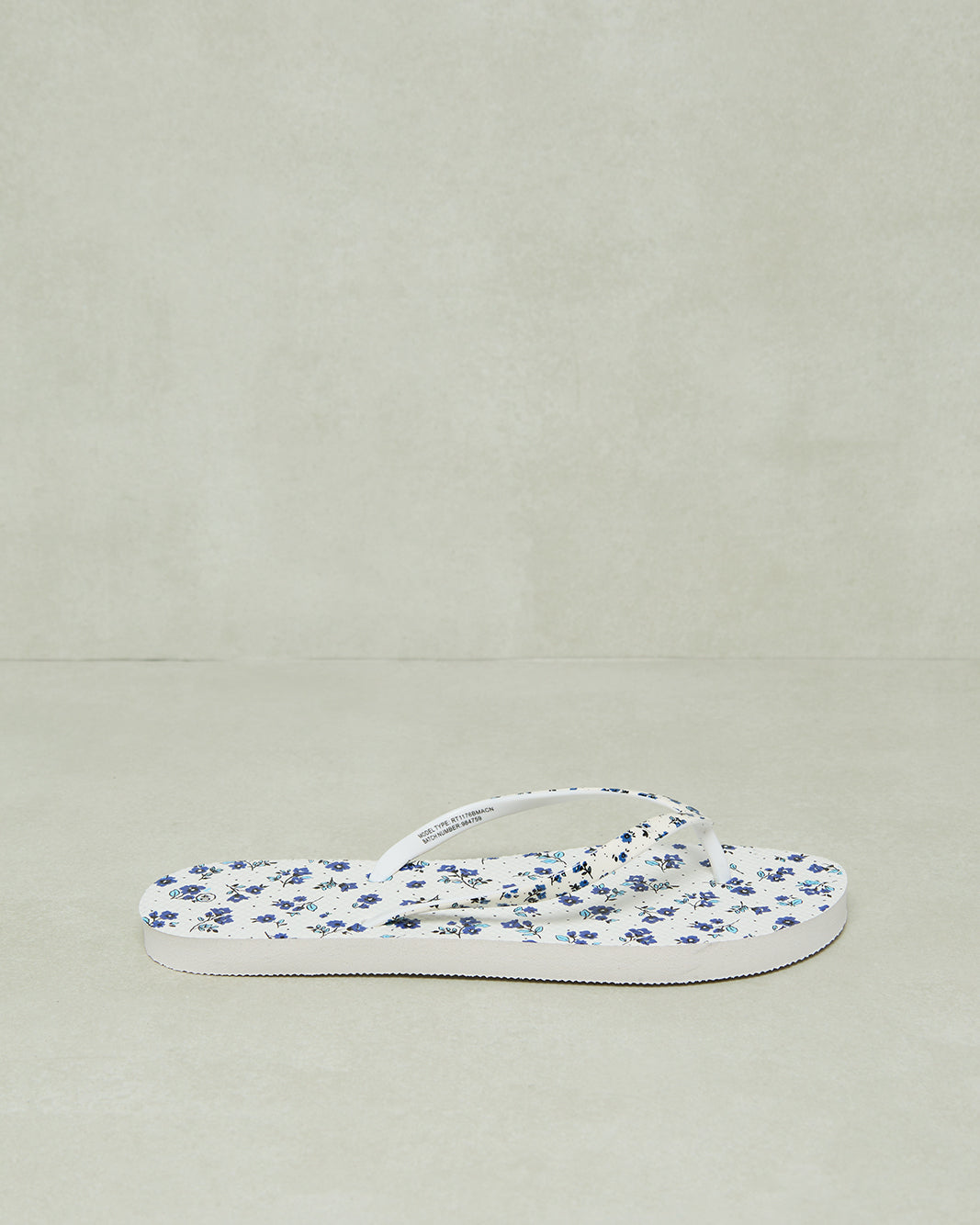 Women White Floral Flip Flop