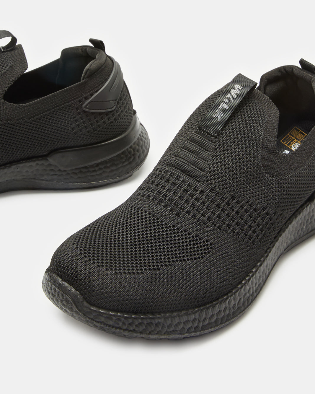 Men Black Knitted Easy Slip-On Sneakers