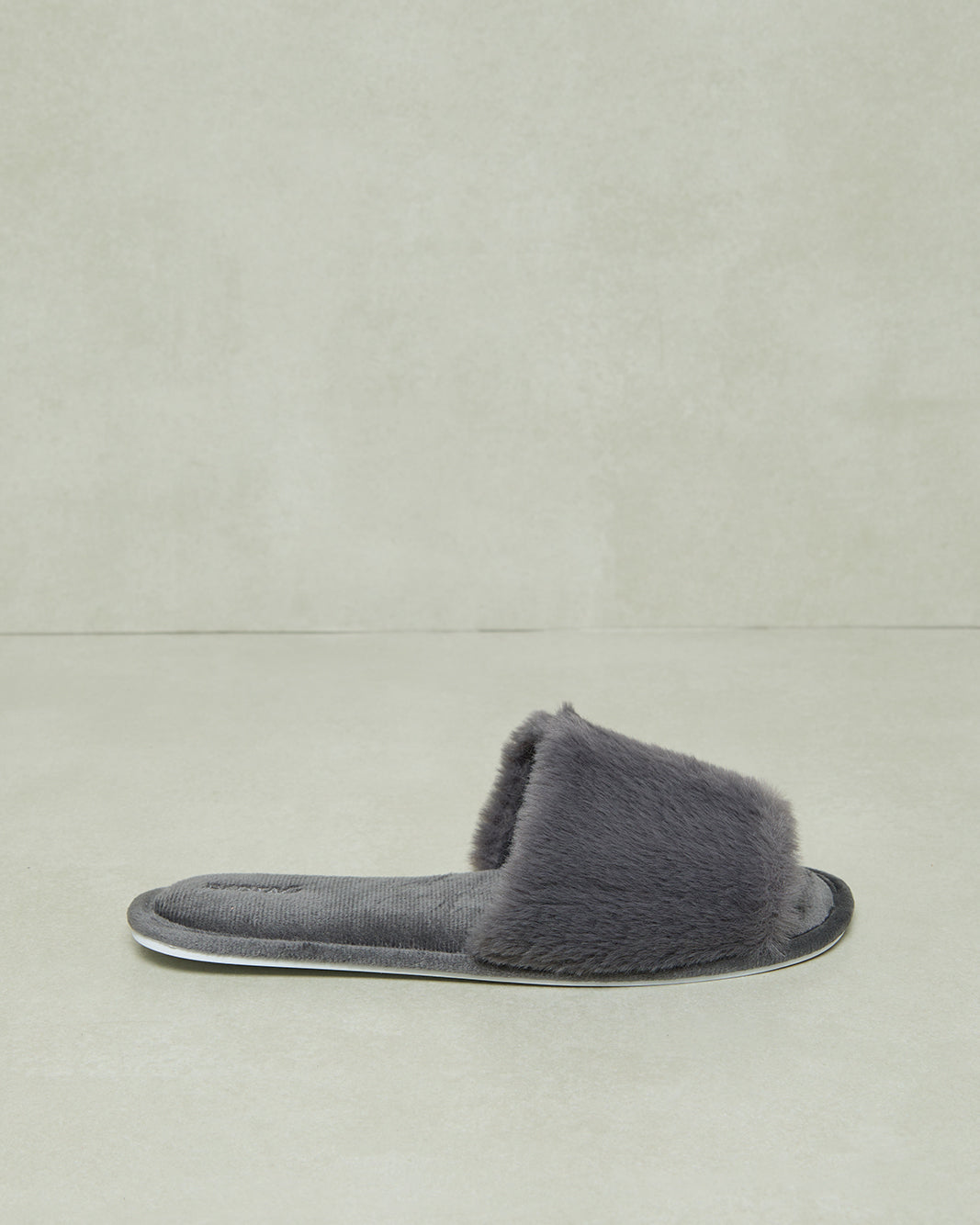 Women Charcoal Classic Slipper